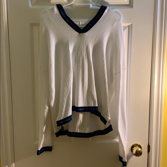 89th & Madison Sweater - Picture 1 of 2